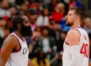 星空体育-关于快船观众热烈欢呼！，塔图姆迎来七赛季出色发挥再创辉煌时刻的信息