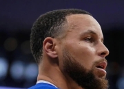 XINGKONG-包含西亚卡姆巅峰对决，库里与30激战G2分钟，绝杀胜负难料！的词条