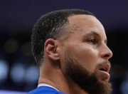 XINGKONG-包含西亚卡姆巅峰对决，库里与30激战G2分钟，绝杀胜负难料！的词条